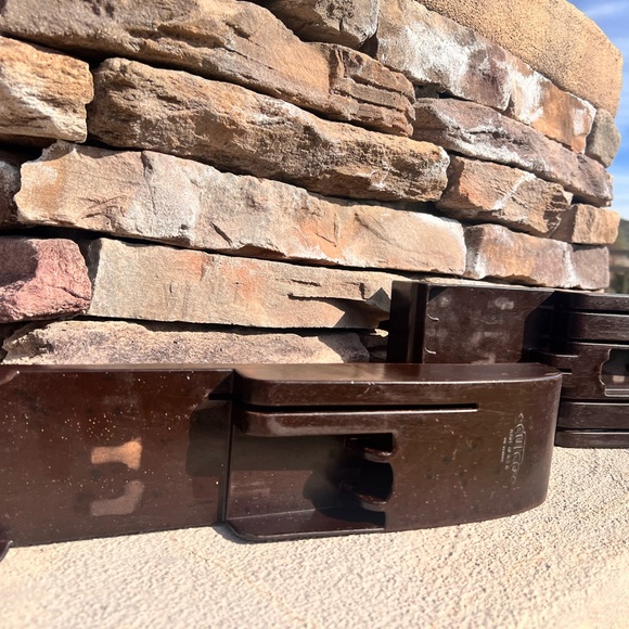 Vintage Cutco Wall Mount Knife Holders Brown Plastic - Picture 16 of 17